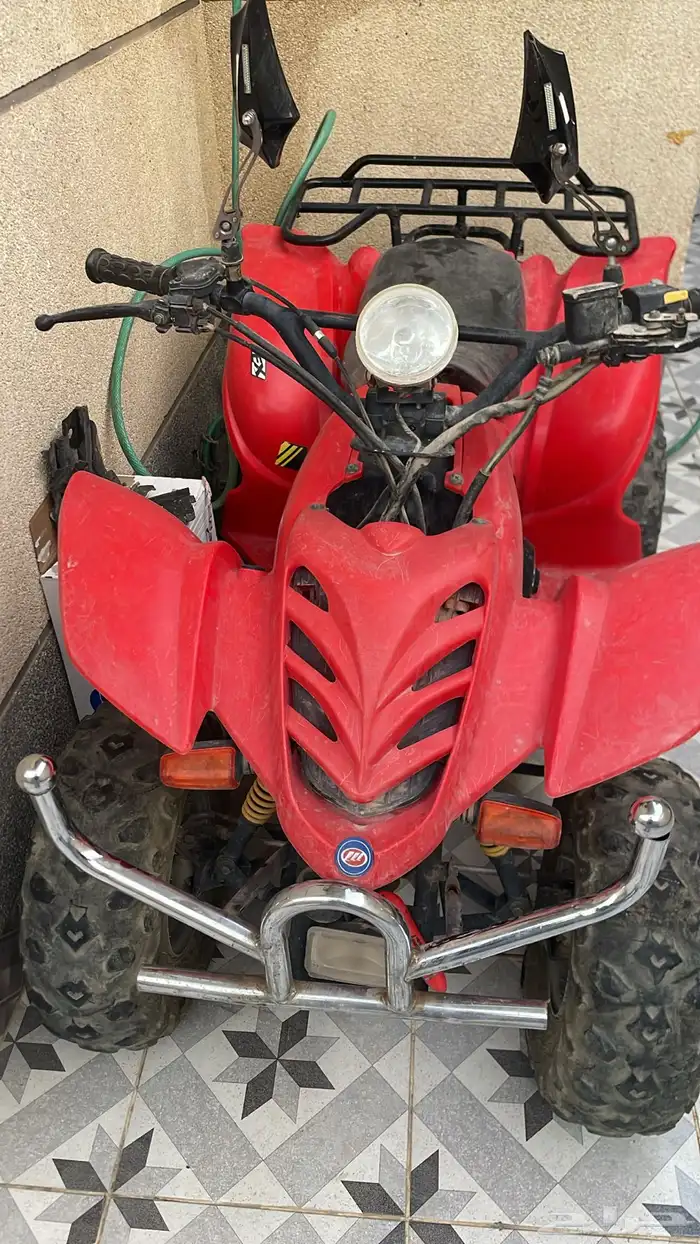 دباب اربع كفرات بحاله جيده استخدام بسيط يحتاج بطاريه فقط 1