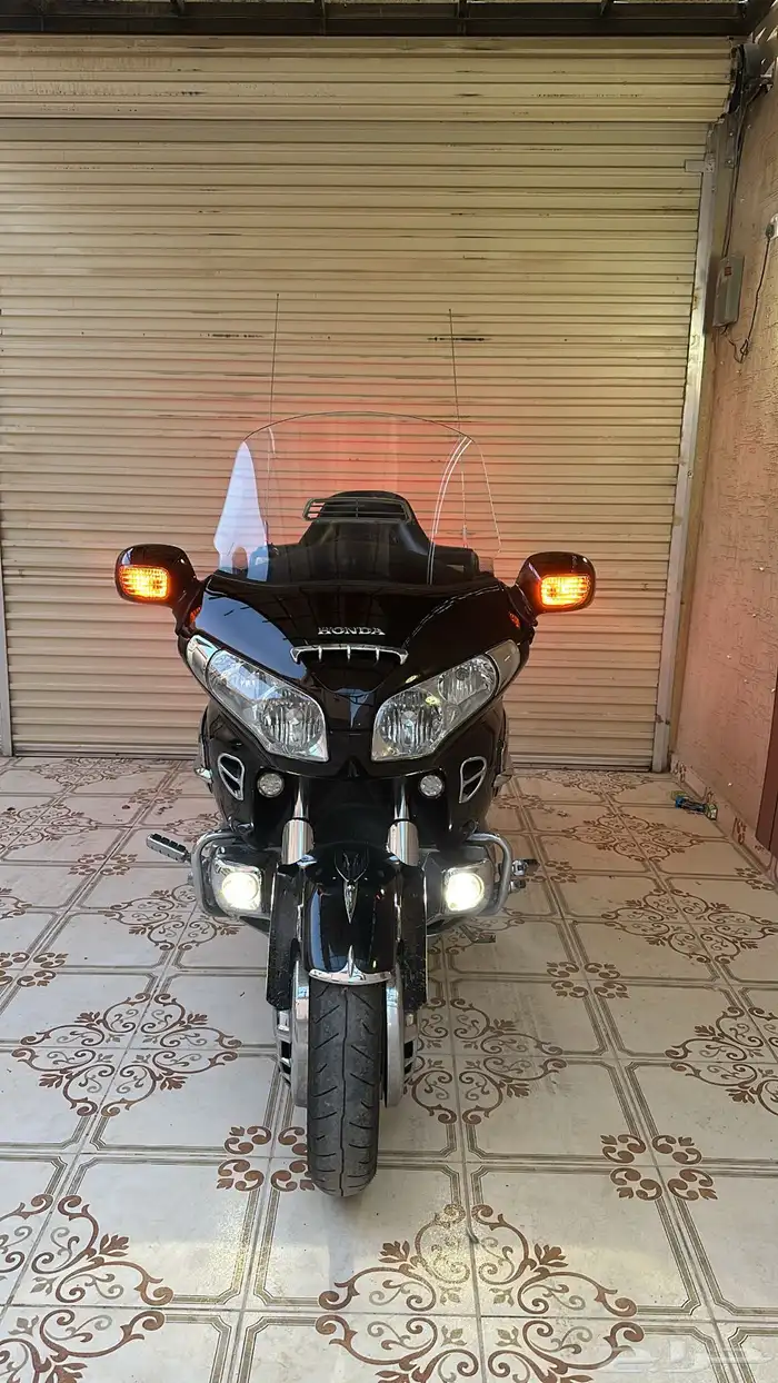 قولد وينق للبيع 2