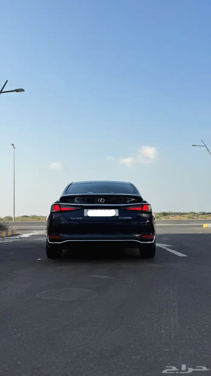 لكزس 2022 300h هايبرد 0