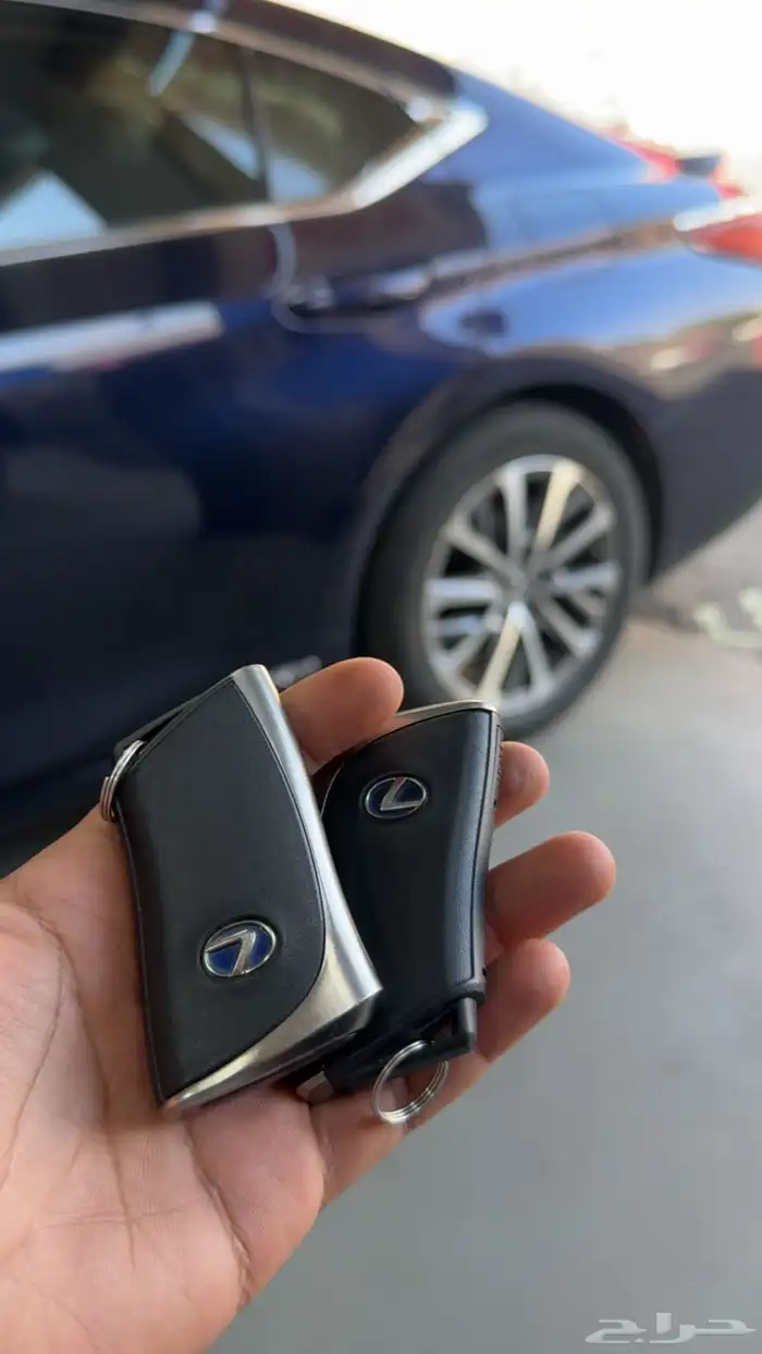 لكزس 2022 300h هايبرد 7