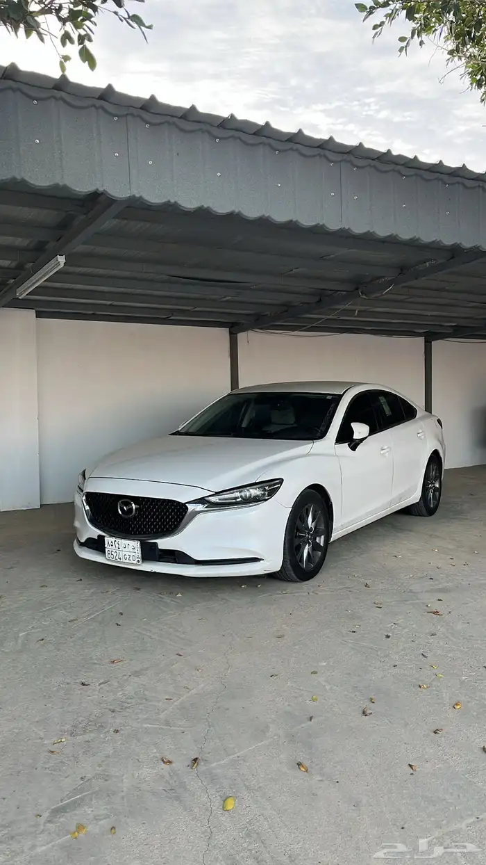 مازدا6 الممشي148اللون ابيض الداخليه بيج نظيف جدا 3