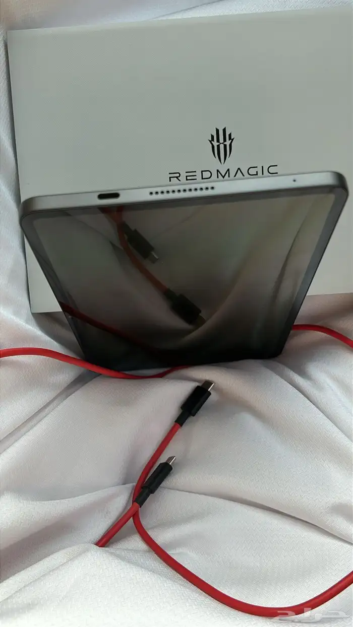 تابلت رد مجك استرا 256 قيقا 12 رام 6