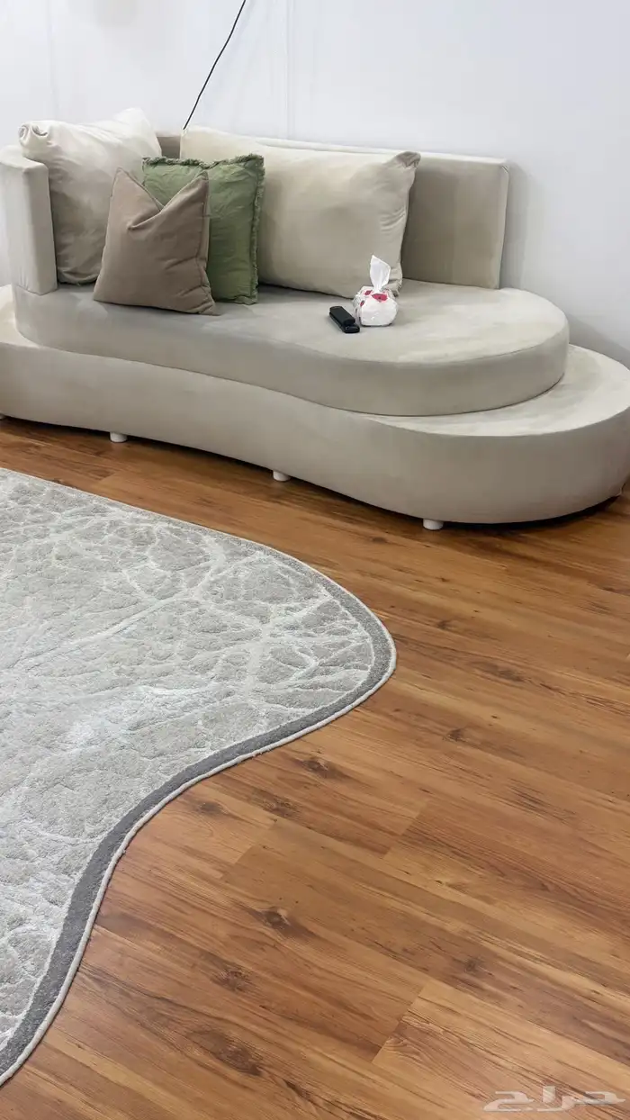 كنب 3 قطع مع بف 1