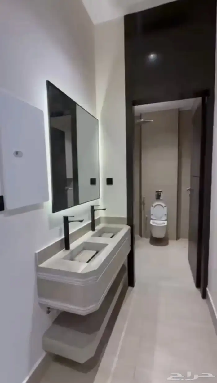 للبيع دور ارضي في حي  المرجان 7