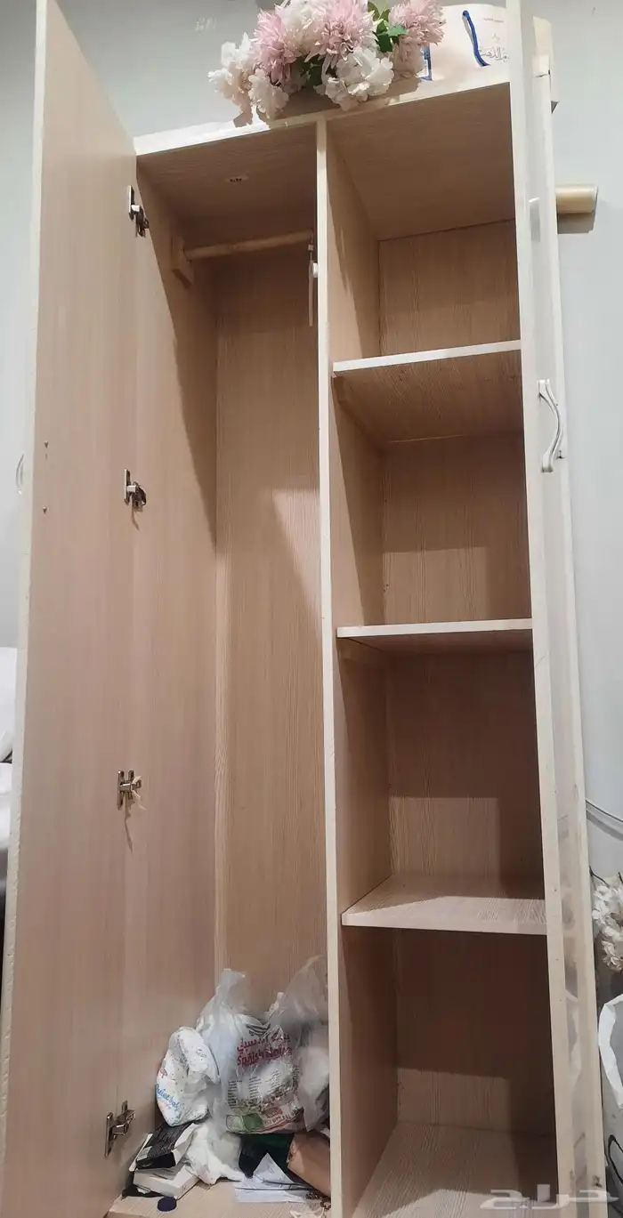 دولاب للبيع 0