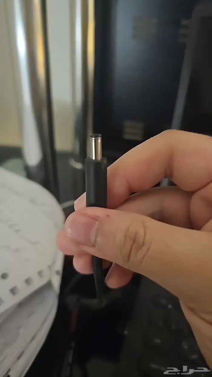 لدي شاحن لاب توب جديد واط 65 0