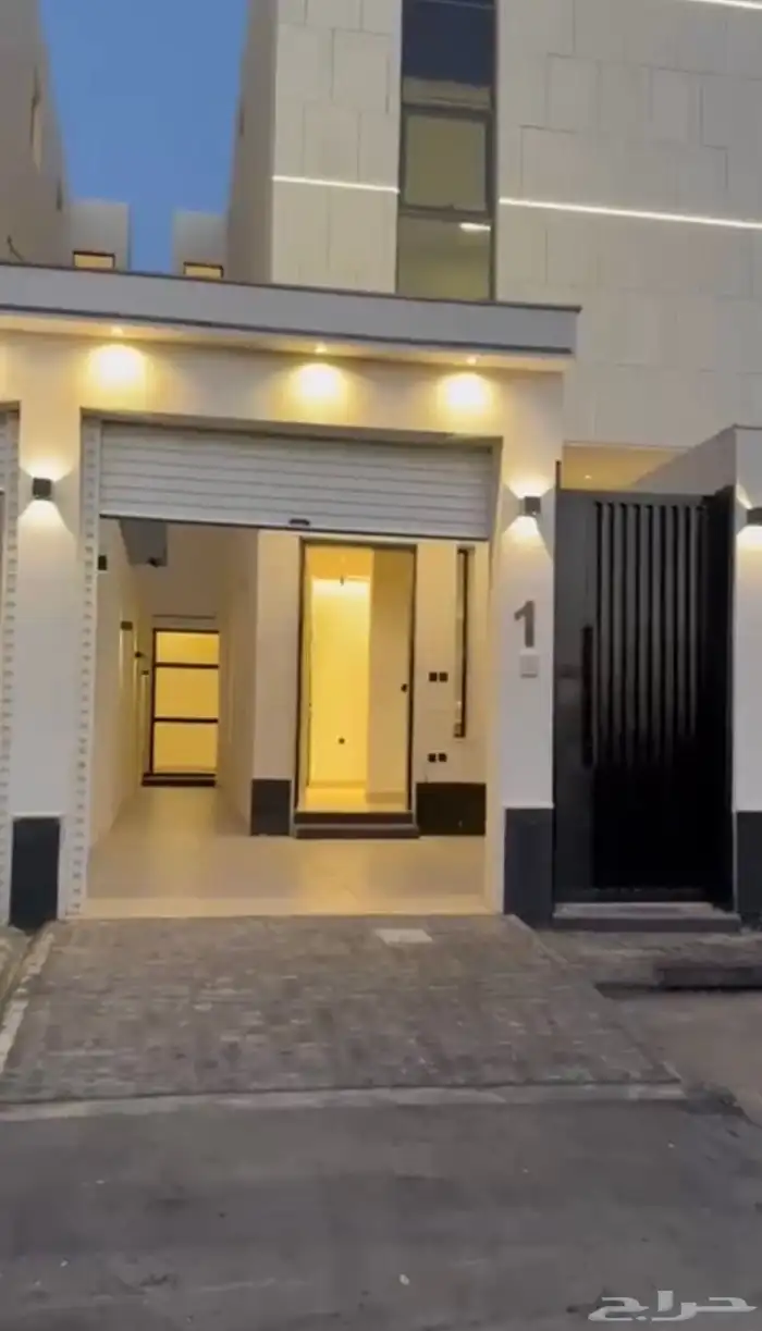 للبيع دور ارضي في حي  المرجان 0