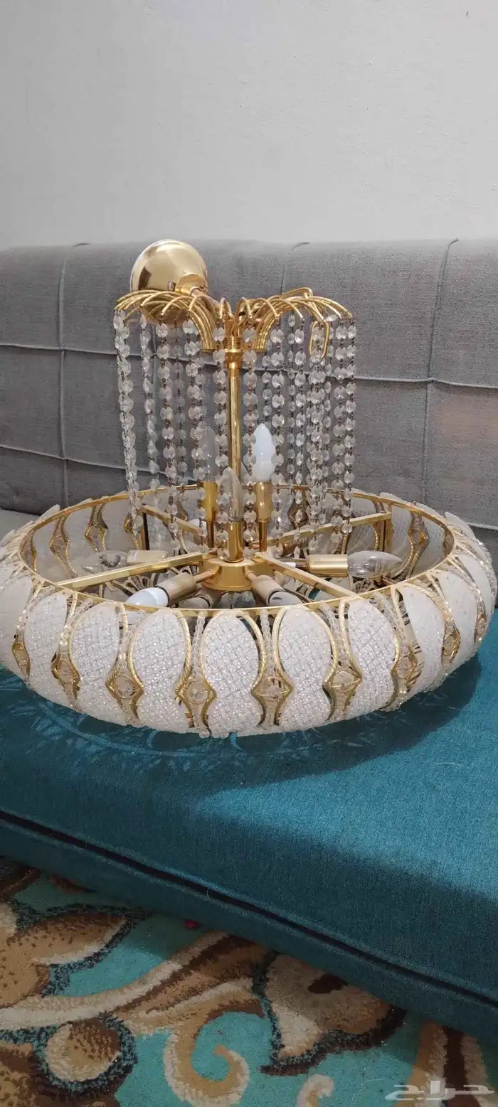 ثريه نظيفه وكامله للبيع 1