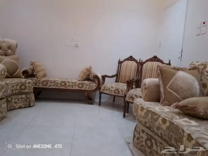 طقم كنب للبيع 9