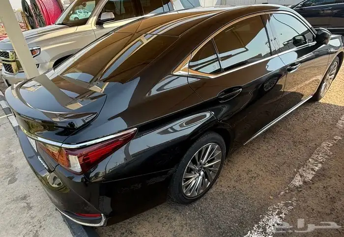 لكزس es هايبرد 2023 6