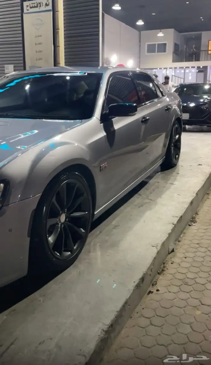 كرايزلر. 2014. 300c 5