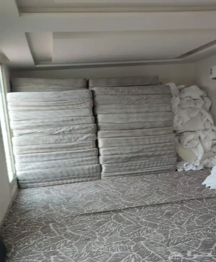 مفارش وألحف وبوكسات سرير نظيفه 0