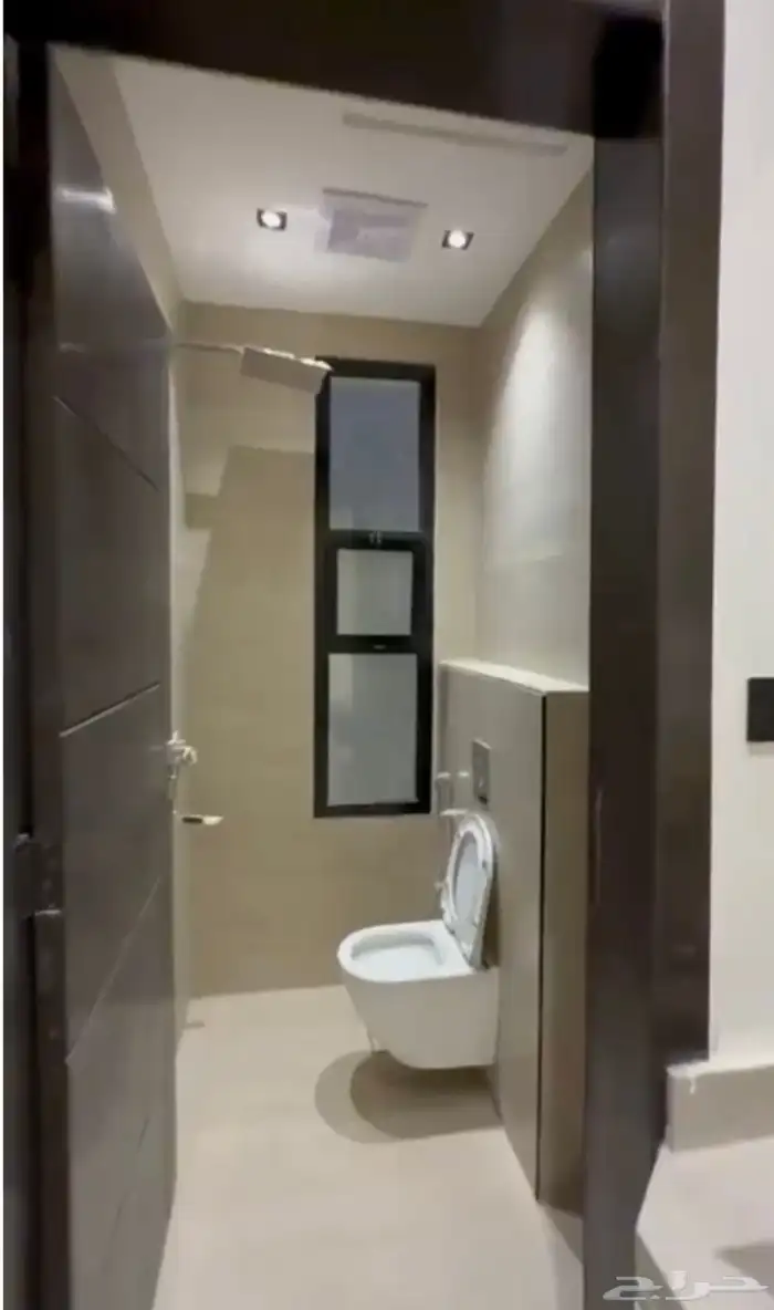 للبيع دور ارضي في حي  المرجان 2