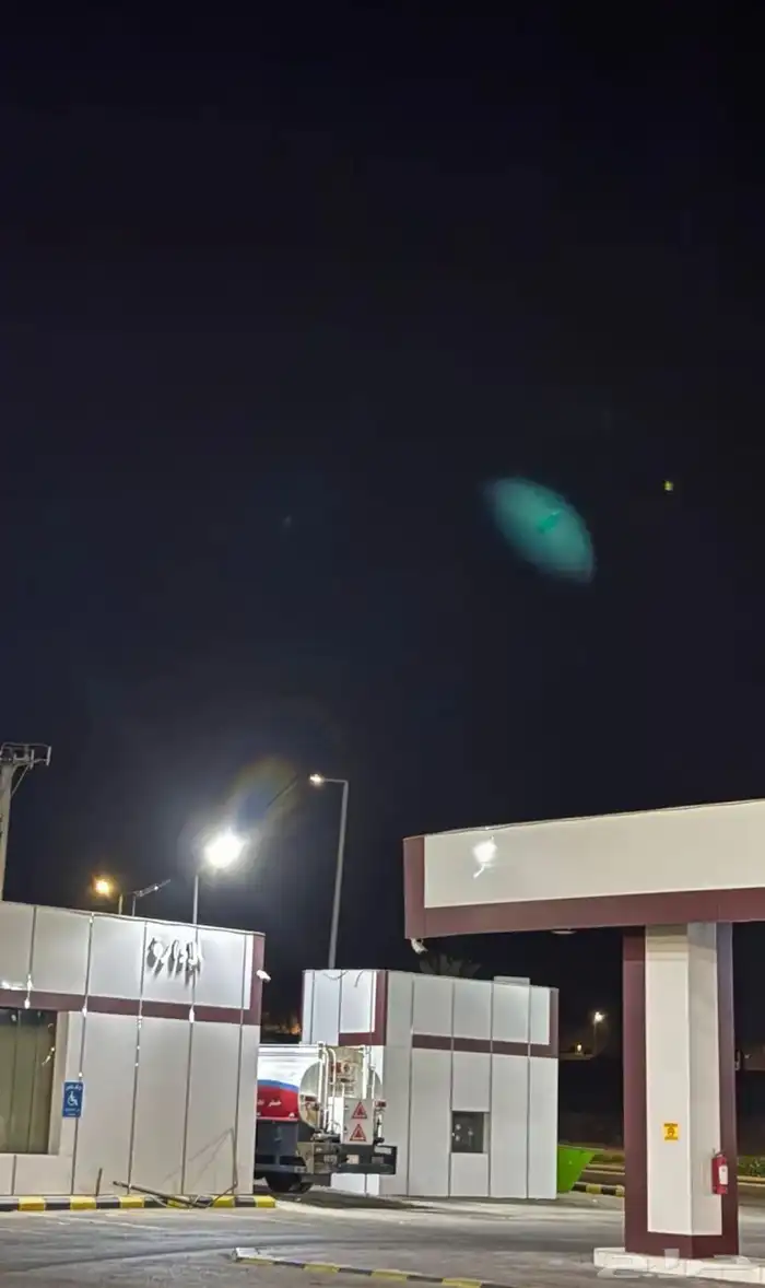 مبنى مغسلة سيارات للتقبيل 4