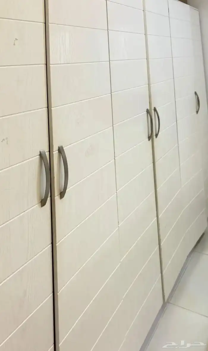 دولاب للبيع 6 أبواب مستخدم شبه الجديد واتس 0