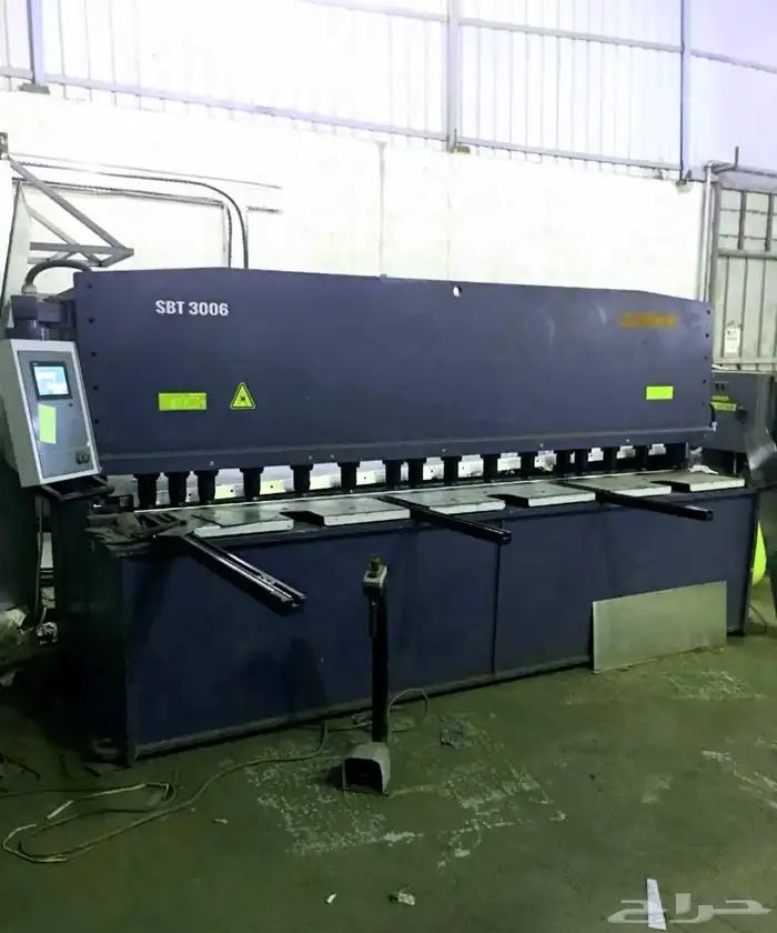 تفصيل أبواب حديد ودربزين سلالم وشبابيك حماية مع تركيب وضمان 32