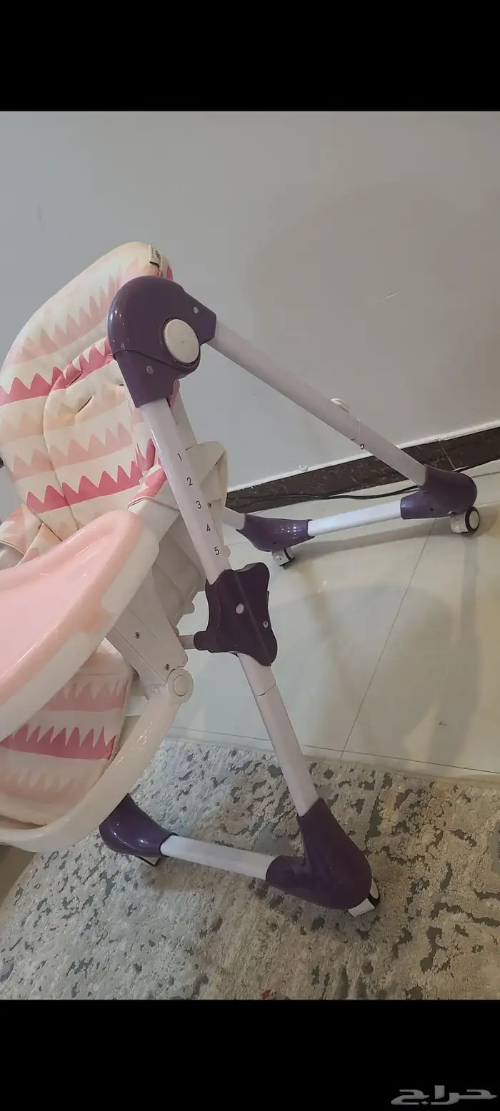 كرسي طعام اطفال بحالة ممتازة 4