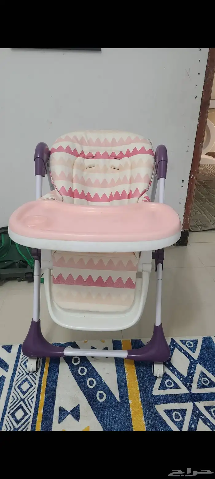 كرسي طعام اطفال بحالة ممتازة 1