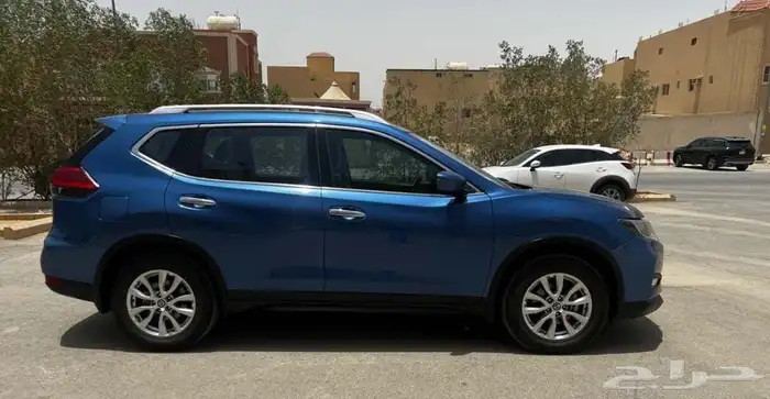 للبيع  نيسان إكس-تريل موديل 2020 - دفع رباعي (4WD) 4