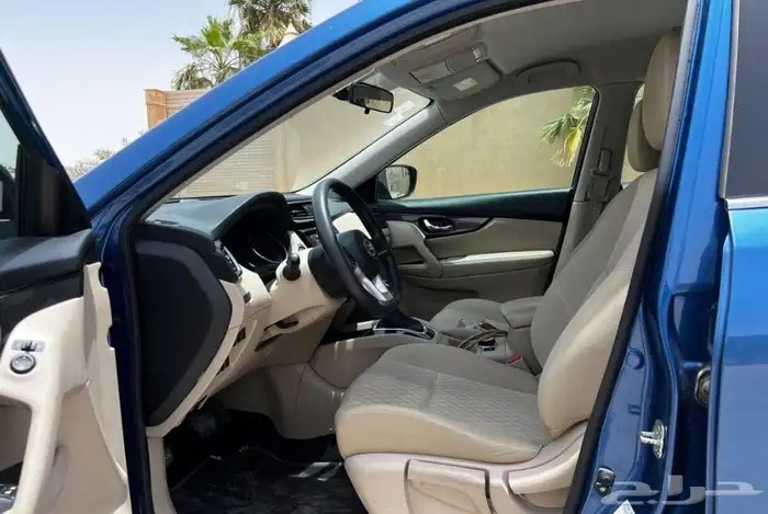 للبيع  نيسان إكس-تريل موديل 2020 - دفع رباعي (4WD) 5