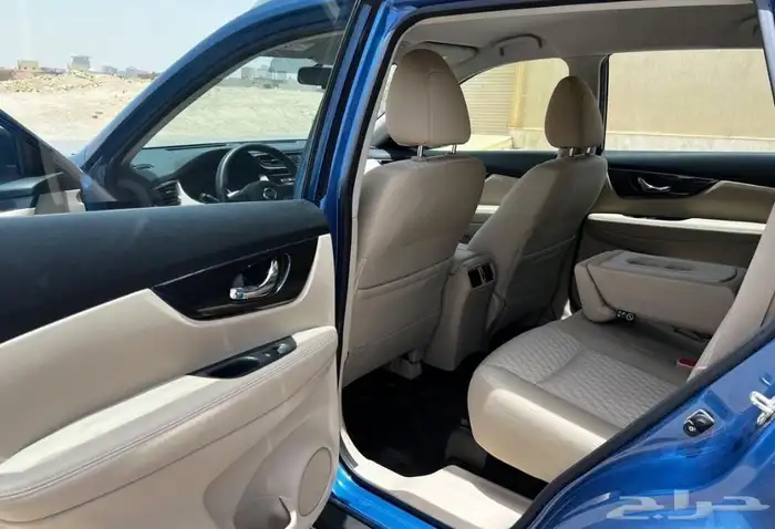 للبيع  نيسان إكس-تريل موديل 2020 - دفع رباعي (4WD) 6