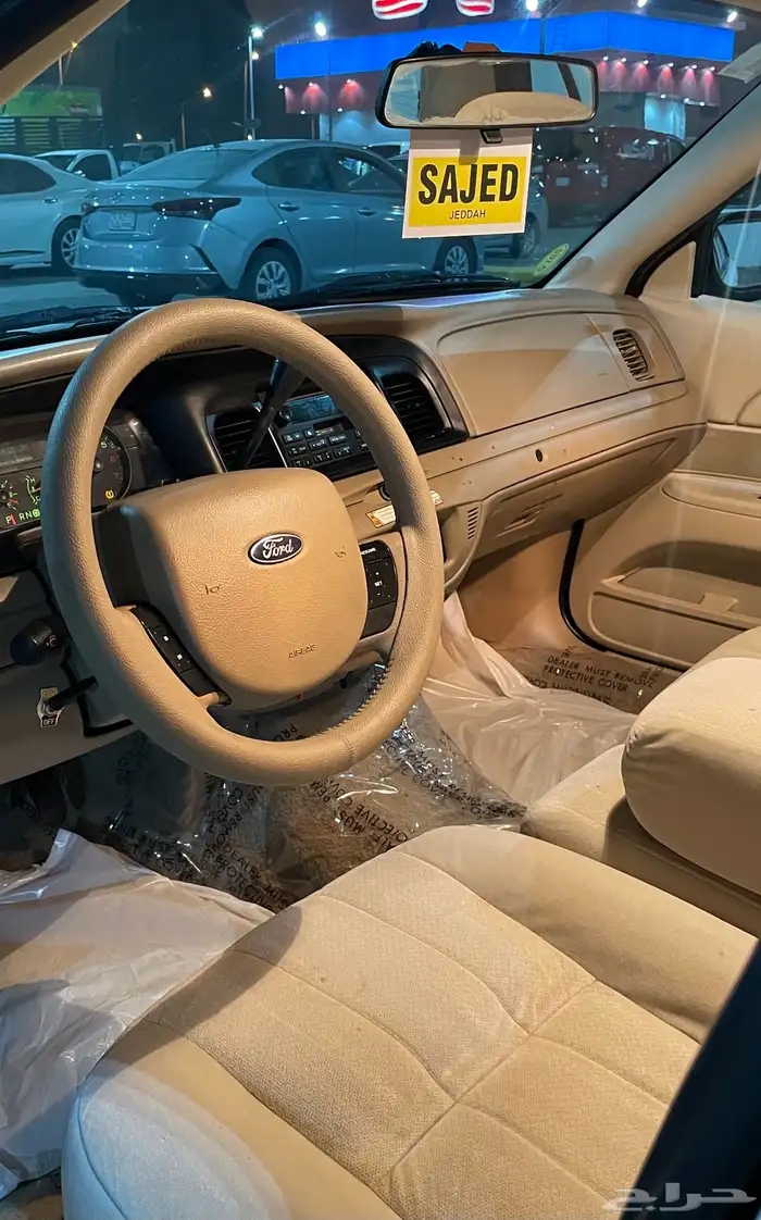 للبيع فورد بوليسي 2010 عداد قليل نظيف جدا 9