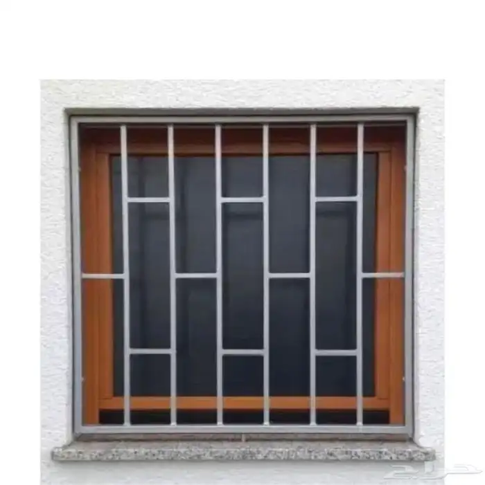 تفصيل أبواب حديد ودربزين سلالم وشبابيك حماية مع تركيب وضمان 12