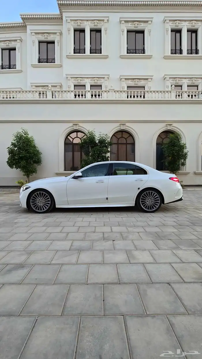 مرسيدس C300 موديل 2023 العداد 6 آلاف كيلو شبه جديد 6