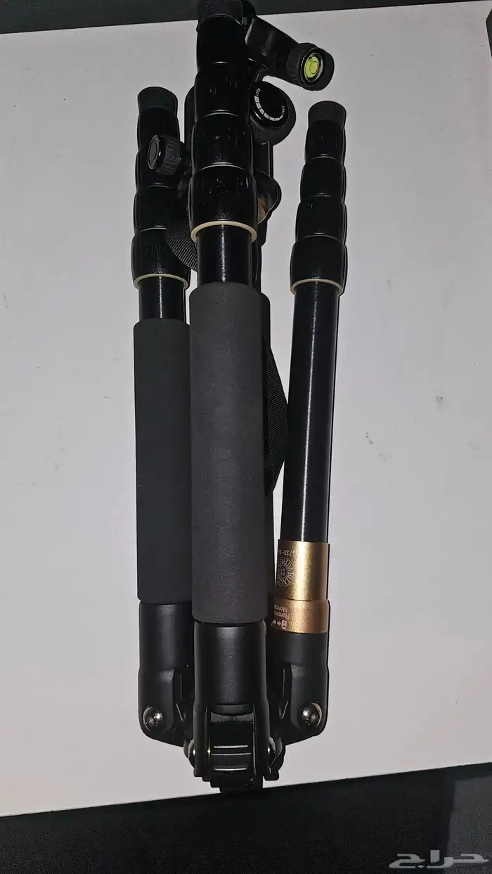 مجموعة نيكون D7200  5 عدسة  1 مرشح  1 فلتر متغير وأكثر من 19 0