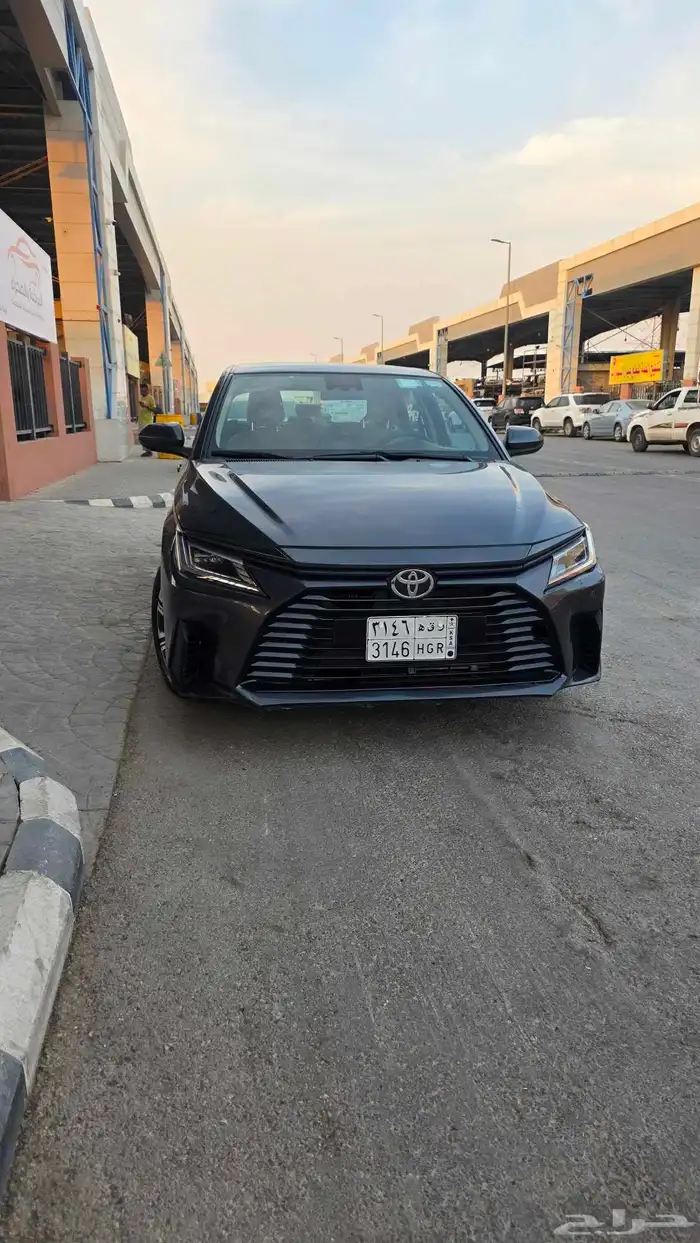 يارس 2024 نص فل للبيع ممشى 132k 0