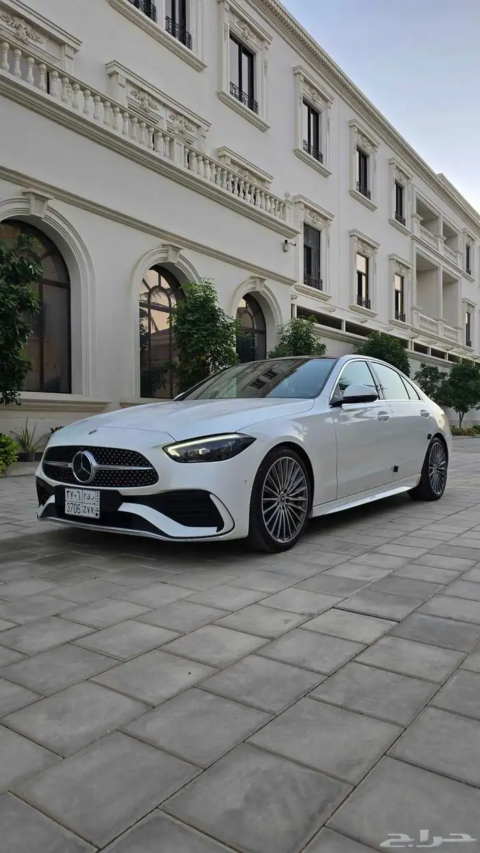 مرسيدس C300 موديل 2023 العداد 6 آلاف كيلو شبه جديد 0