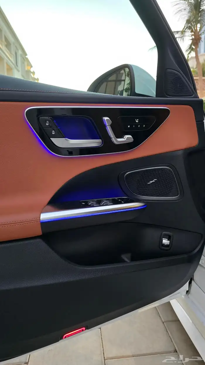 مرسيدس C300 موديل 2023 العداد 6 آلاف كيلو شبه جديد 20