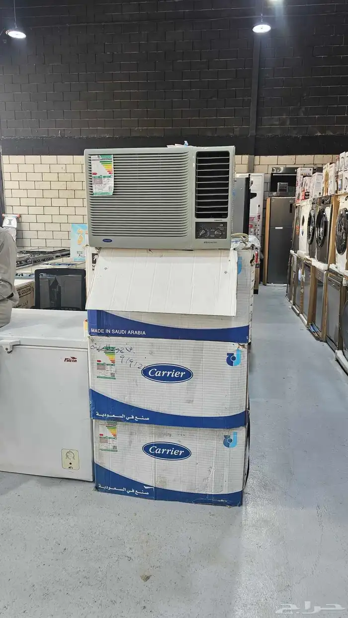 مكيف كارير شباك 24200 الف وحدة من شركة الجفالي الامريكية 0