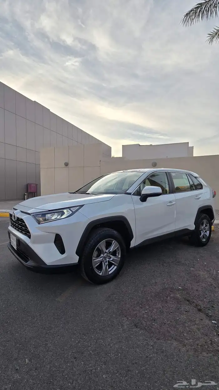 تايوتا راف فور دبل موديل 2023 نظيف جدآ بحالة الوكاله 3