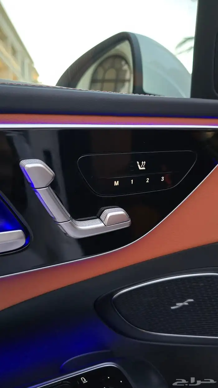 مرسيدس C300 موديل 2023 العداد 6 آلاف كيلو شبه جديد 25