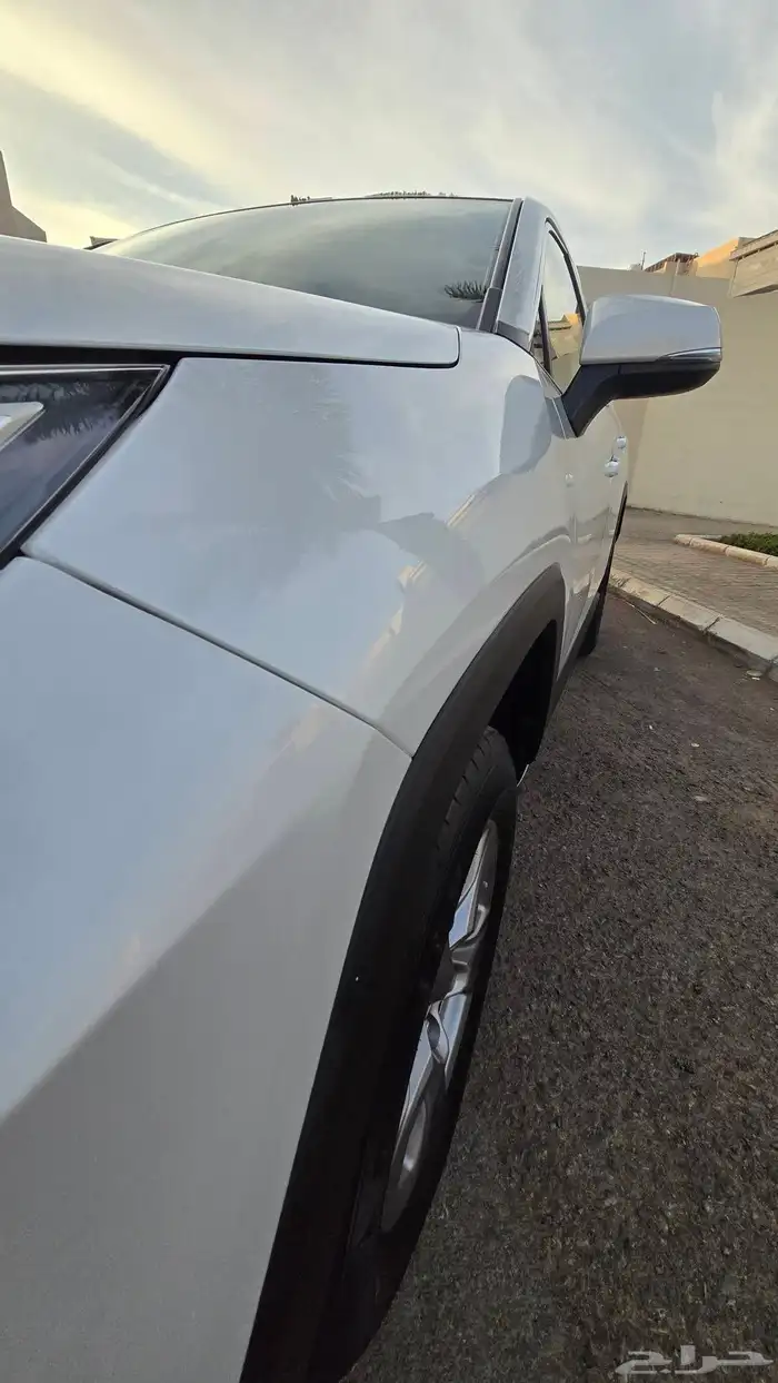 تايوتا راف فور دبل موديل 2023 نظيف جدآ بحالة الوكاله 9