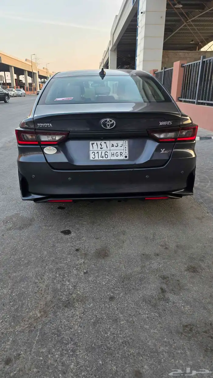 يارس 2024 نص فل للبيع ممشى 132k 2