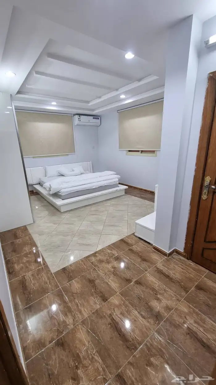 شقه مفروشه الحلقه الشرقيه 2