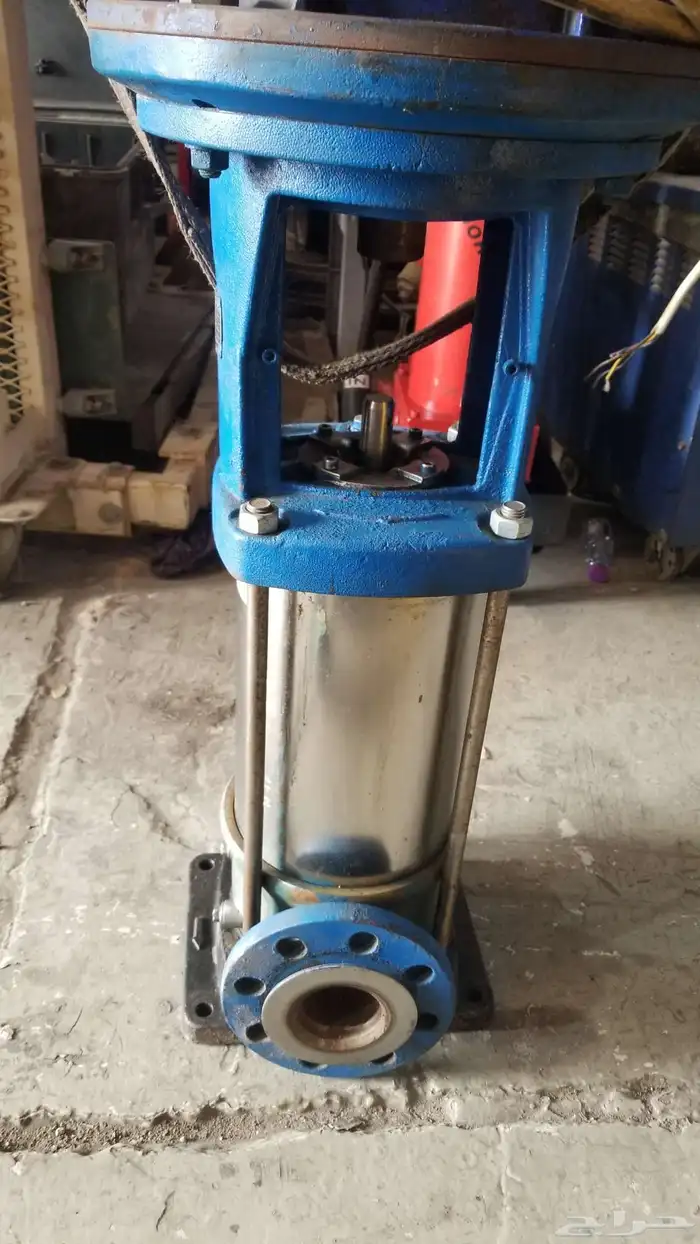 للبيع مضخه مياه عموديه قوه 7.5 حصان صناعه هولنديه 7