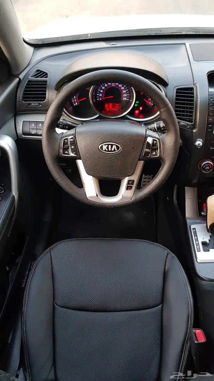 كيا سورنتو 2012 11