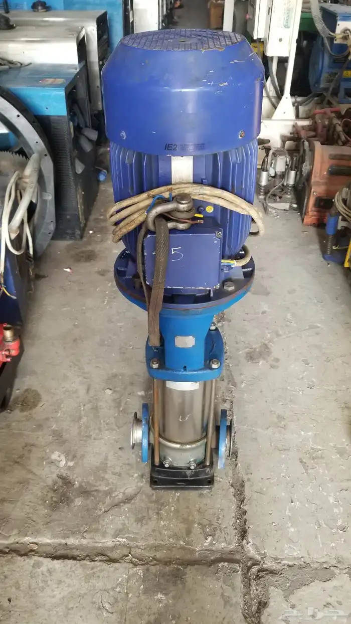 للبيع مضخه مياه عموديه قوه 7.5 حصان صناعه هولنديه 0