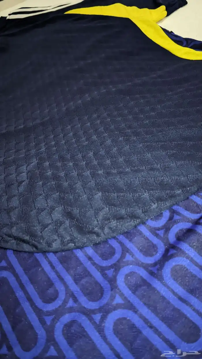 تيشرت الزعيم و العالمي 1