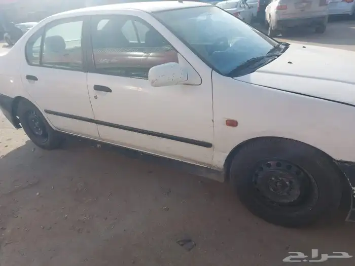 نيسان بريميرا موديل 2001 لون ابيض فحص دوري ساري بدون اللوحه 6