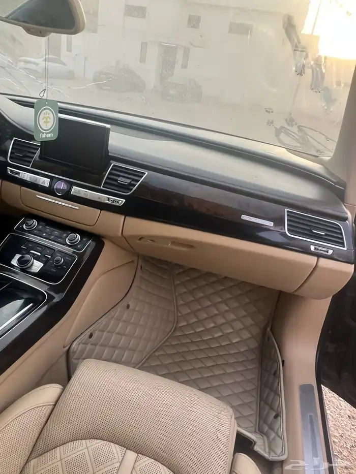 اودي A8 2015 لارج 17