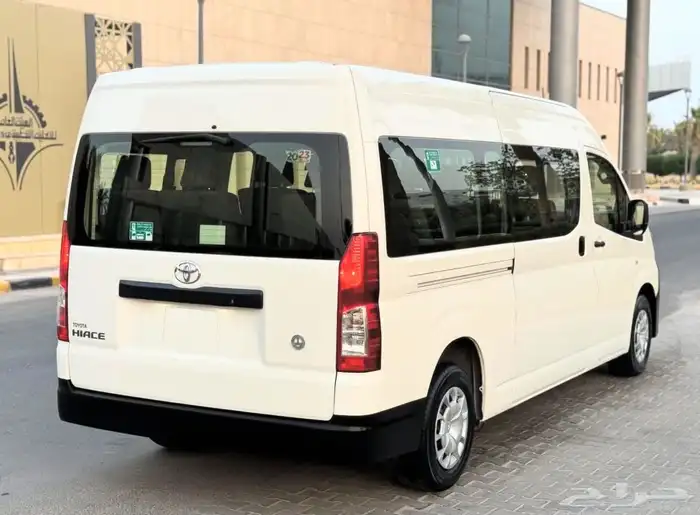 باص هايس الأيجار مع سائق 0