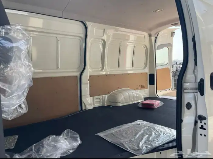 باص بضاعه موديل 2026 ديزل قير اتوماتيك 10