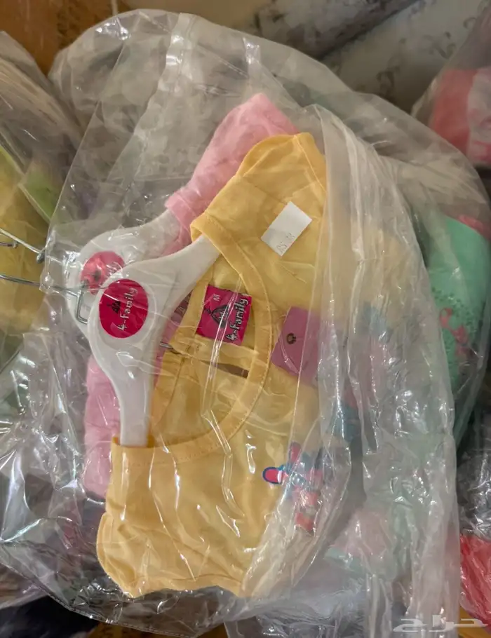 ملابس ومستلزمات أطفال 16