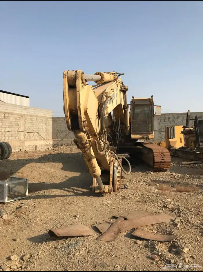 للبيع بوكلين كوماتسو 450 مقاس موديل 2002 1