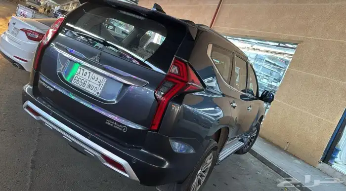 سيارة ميسوبيشي مونتيرو سبورت 1