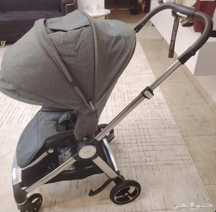 عربية ماما اند باباز نظيفة 1